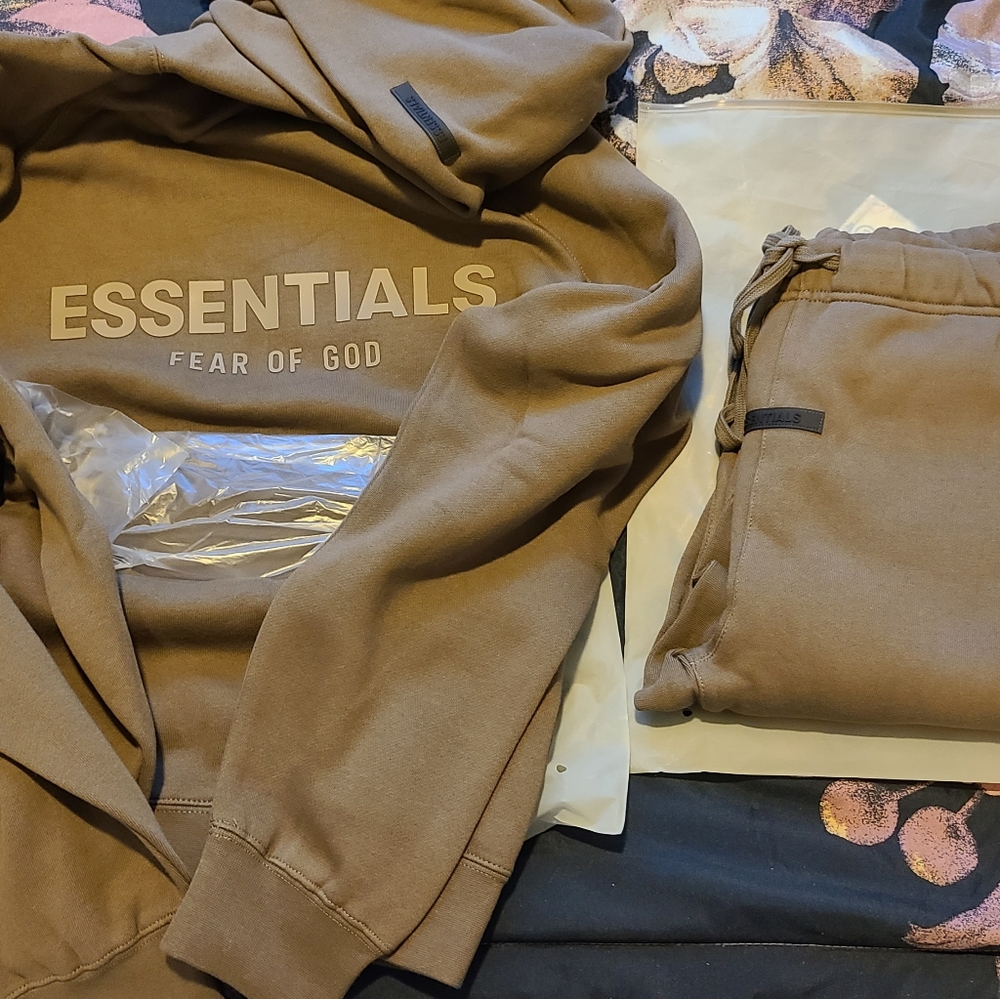 Fear of God Essentials Harvest Small Hoodie & XS Joggers Set NWT